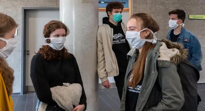 告急！全德口罩防护服缺口上亿！—联邦政府紧急补贴千万欧元鼓励工厂生产医护用品